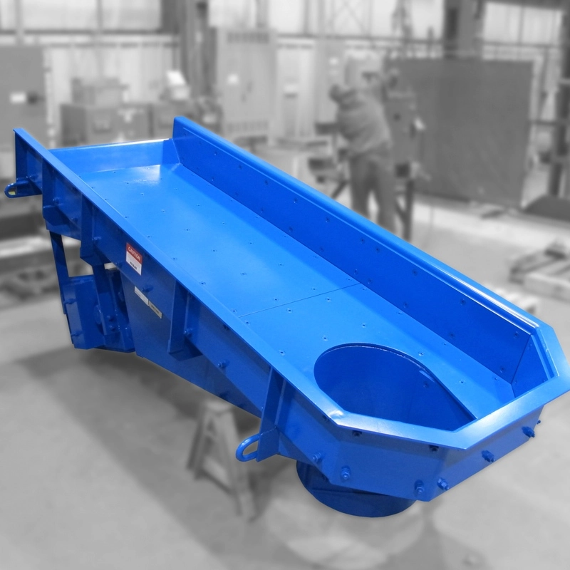 Jeffrey Rader® Centroload™ Feeder with elongated feed trough and center-loading discharge design for controlled bulk material handling applications.