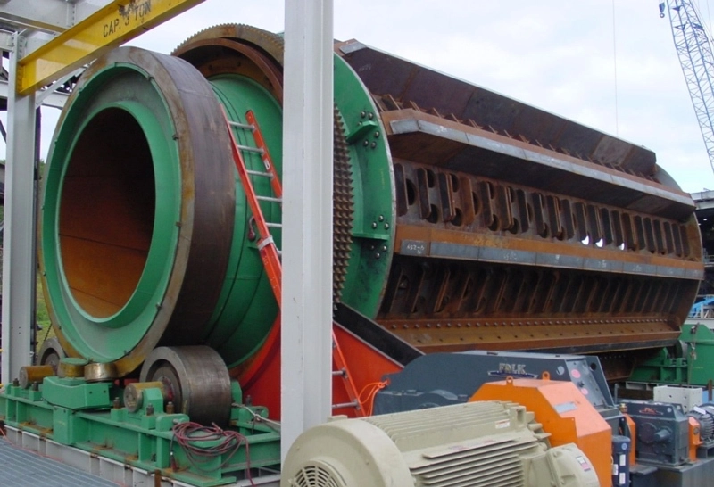 Pennsylvania Crusher Bradford Breaker installed in the field, featuring a rotating perforated cylinder used for simultaneous coal crushing, sizing, and refuse separation in mining operations.