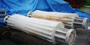 Roll crusher rolls with uneven wear